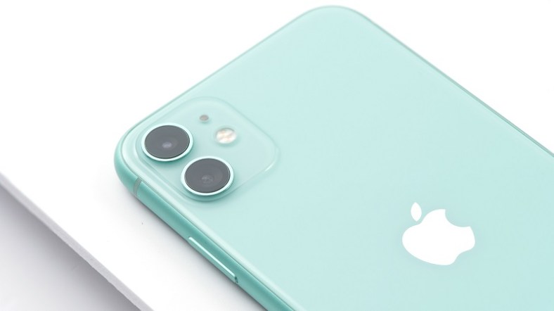 mau-iphone-ban-chay-nhat-2022-2